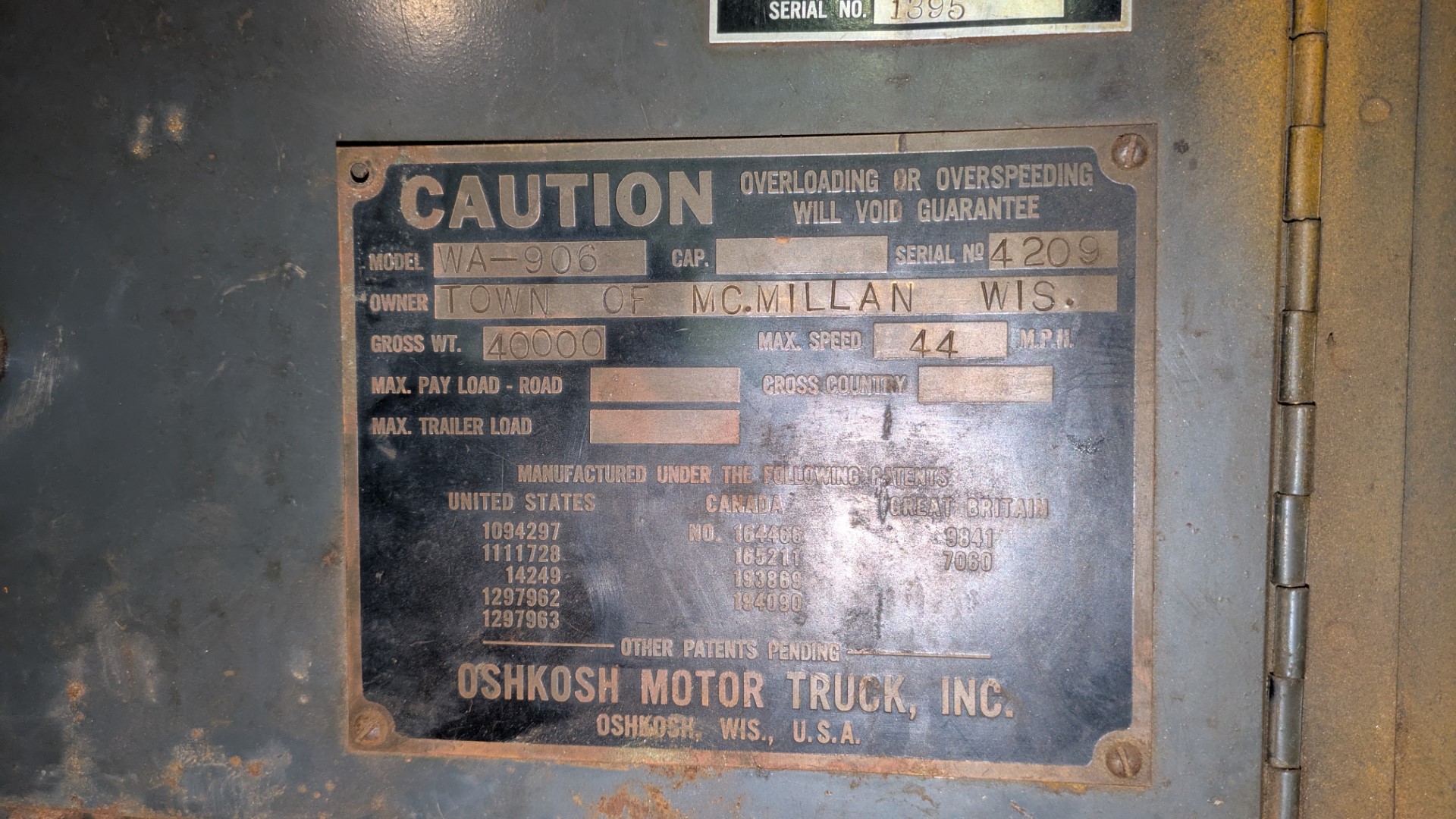 Serial plate closeup